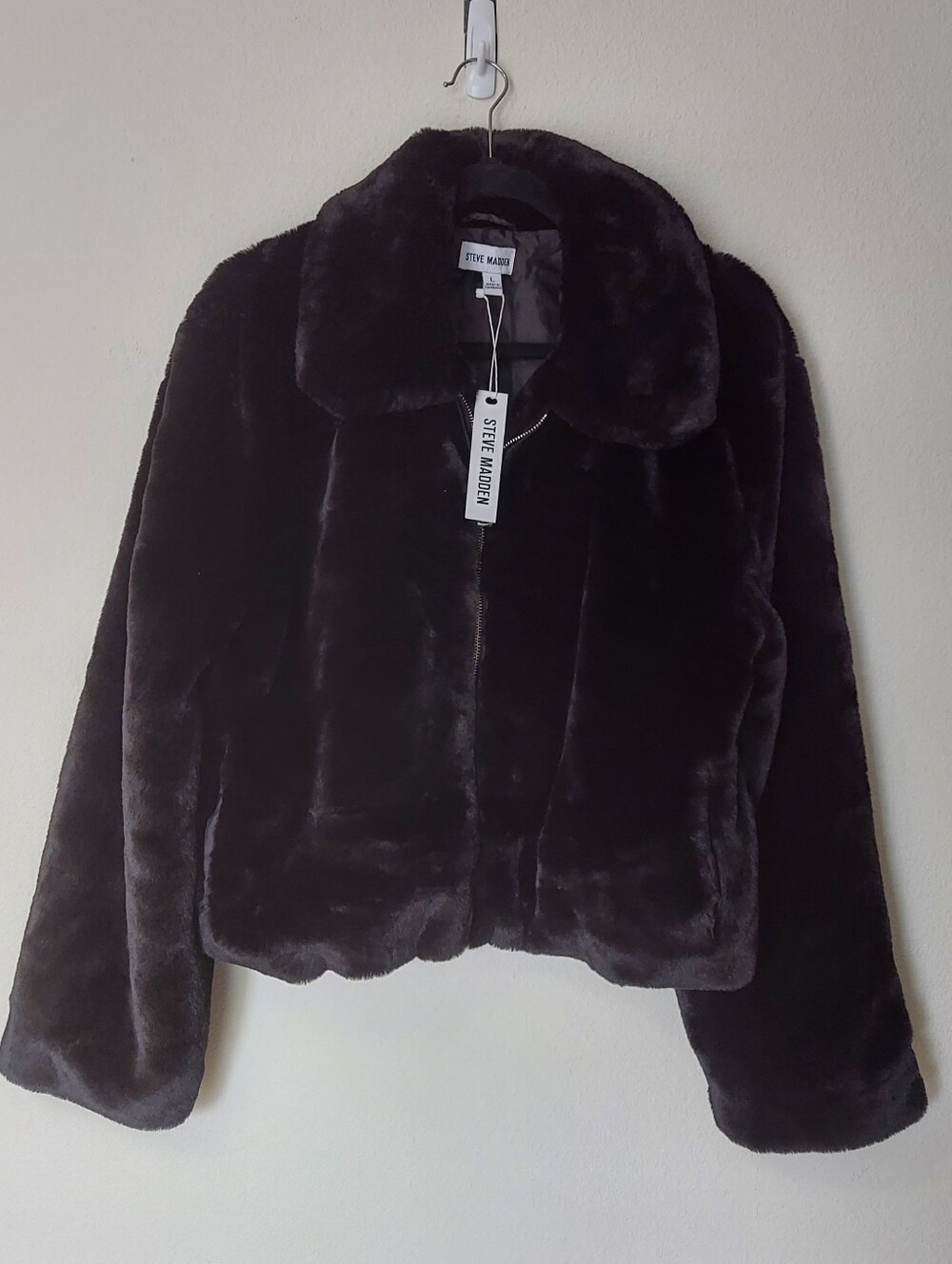 NWT Steve Madden Black Plush Faux-Fur Cropped Teddy Jacket